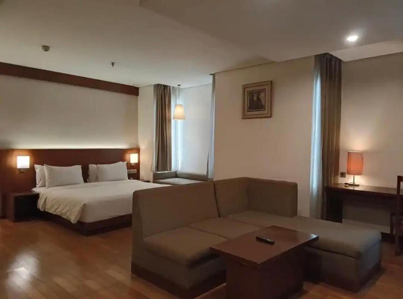 โอ็ค ทรี เอมเมอรัลด์ เซอมารัง โฮเต็ล แมเนจ บาย แอสคอต ลิมิเต็ด Hotel ภายนอก รูปภาพ