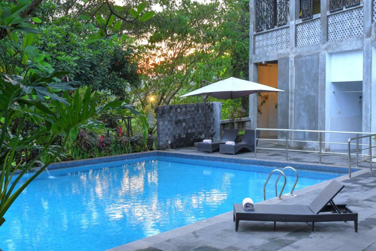 โอ็ค ทรี เอมเมอรัลด์ เซอมารัง โฮเต็ล แมเนจ บาย แอสคอต ลิมิเต็ด Hotel ภายนอก รูปภาพ